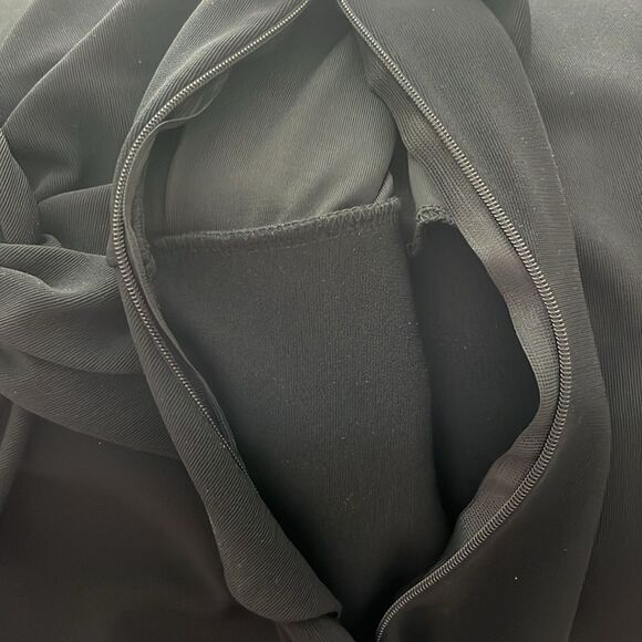 Boston Proper Twist Front Stretch Fabric Body Flattering SZ 12 - Picture 9 of 9